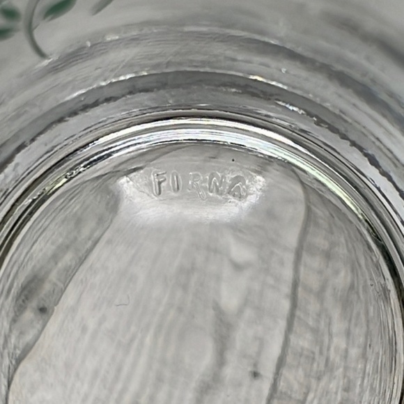 Firna Indonesian Vintage Floral Tumblers (Set of 4) - Picture 14 of 16